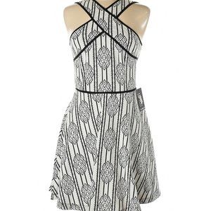 EXPRESS BLACK & WHITE SLEEVELESS DRESS